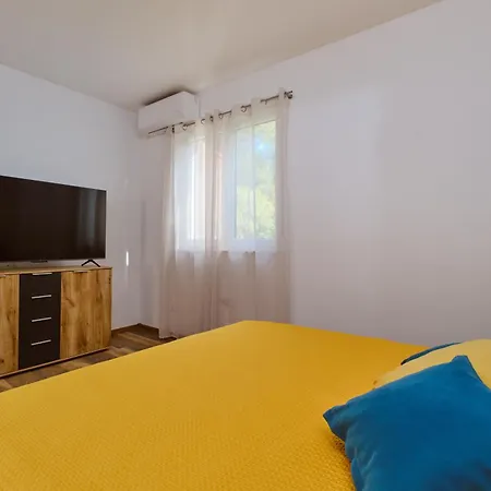 Apartmán With A Parking Space Losinj, Losinj - 23373 Mali Lošinj