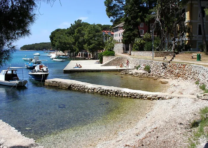 With A Parking Space Losinj, Losinj - 23373 *