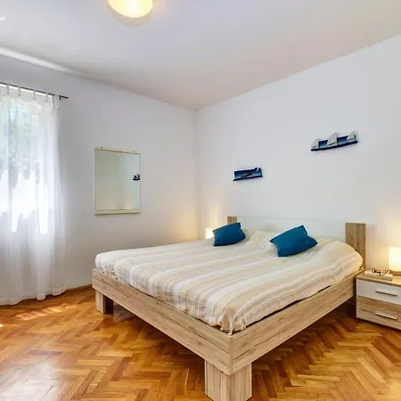 Apartmán With A Parking Space Losinj, Losinj - 23373 Mali Lošinj